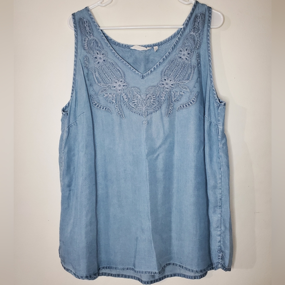 Soft Surroundings Light Blue Embroidered V-Neck Tank